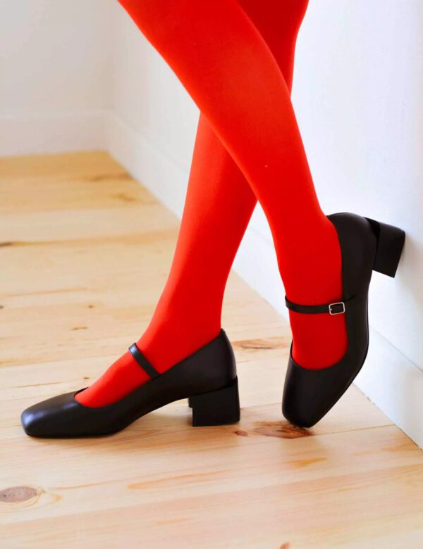 Schwarze Lederschuhe
